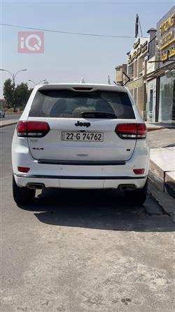 جیپ گراند شیرۆکی